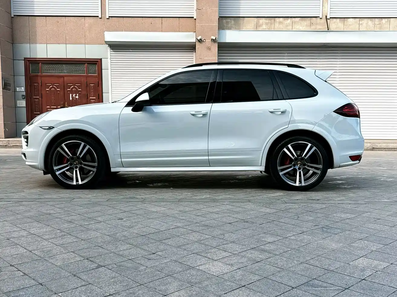 Porsche Cayenne 2012 Cayenne GTS 4.8L фото 17