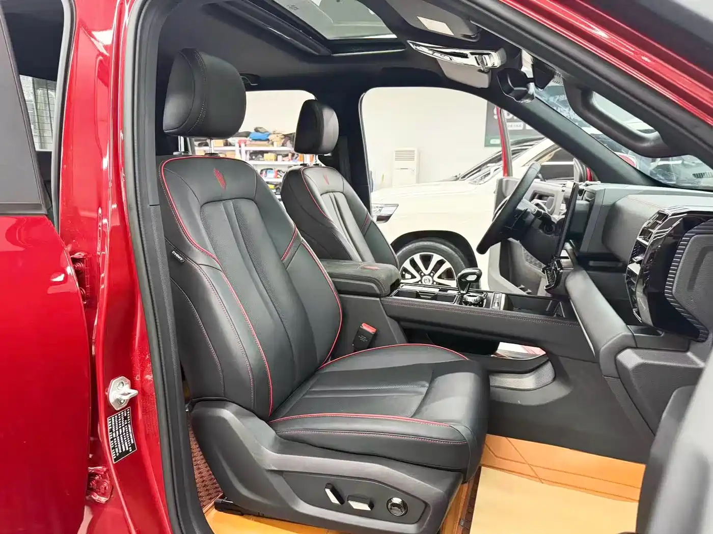Jiangling Dadao 2025 2023 Flying General 2.3T Gasoline Automatic 4WD Extreme Edition