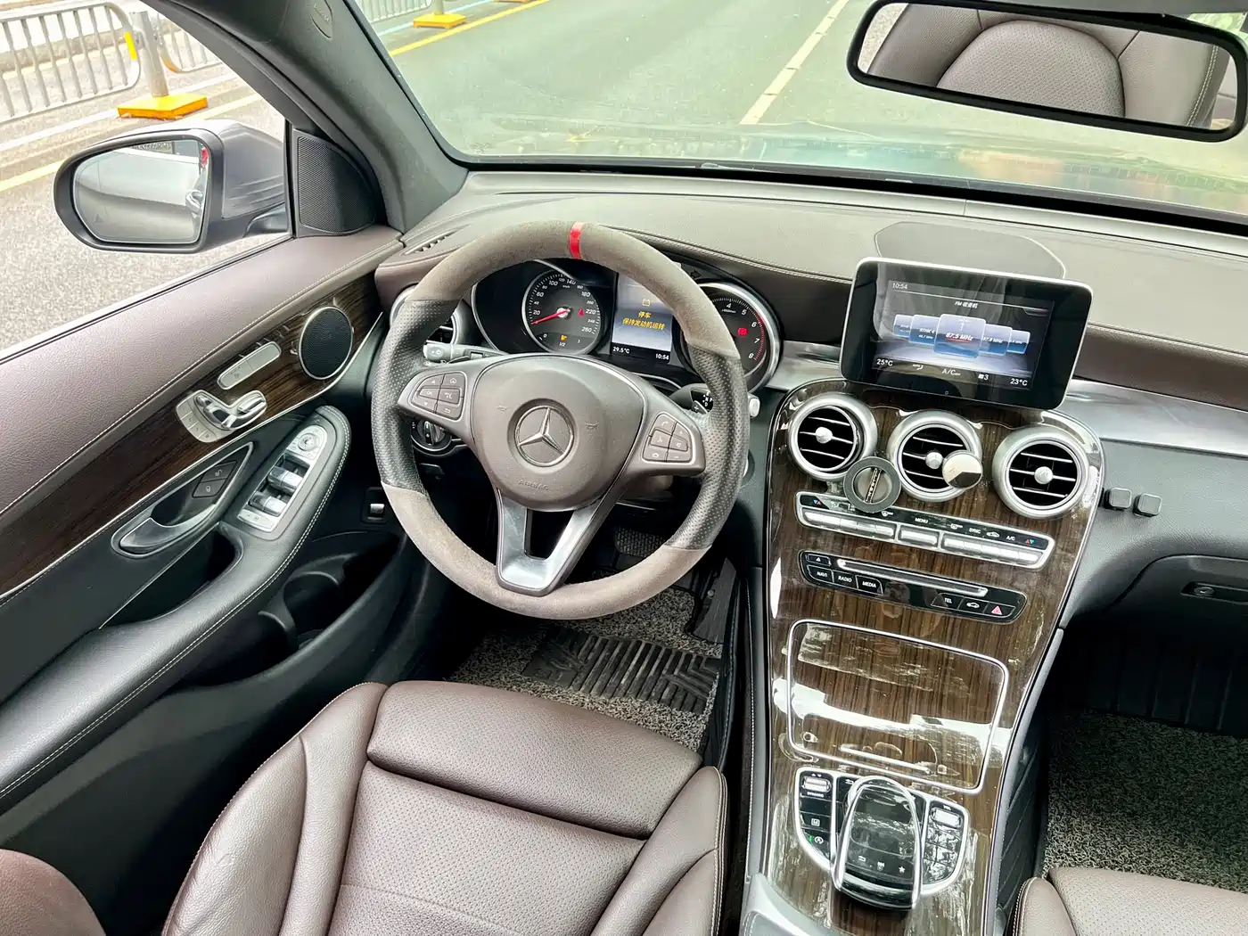 Mercedes-Benz GLC 2019 GLC 260 4MATIC Dynamic фото 10