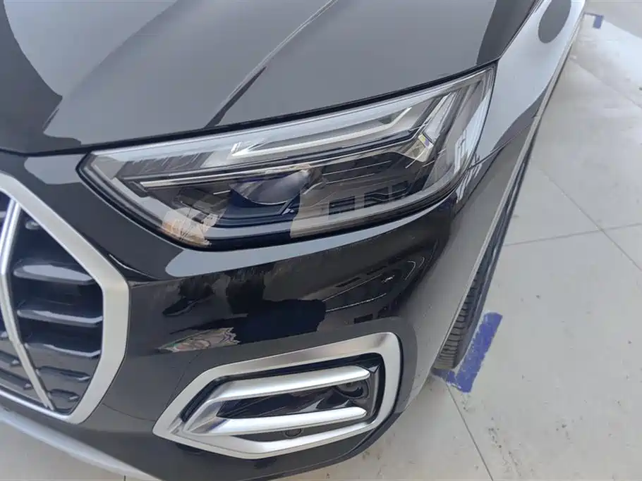 Audi Q5L 2023 40T Luxury Elegance фото 5