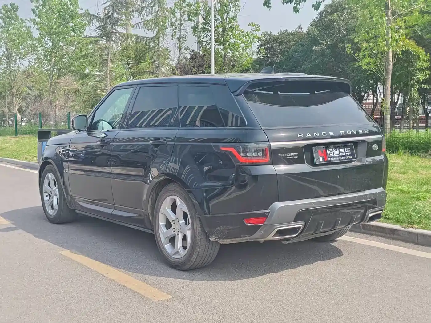 Land Rover Range Rover Sport PHEV 2018 Model P400e фото 10