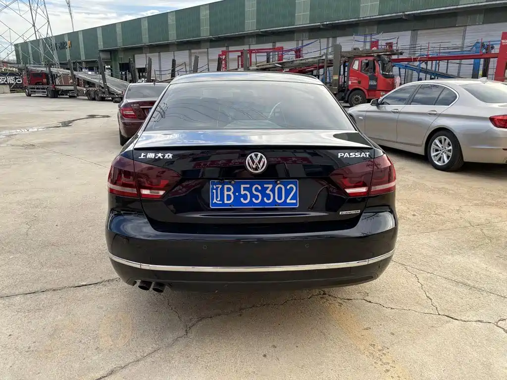 Фото 7 - Volkswagen Passat