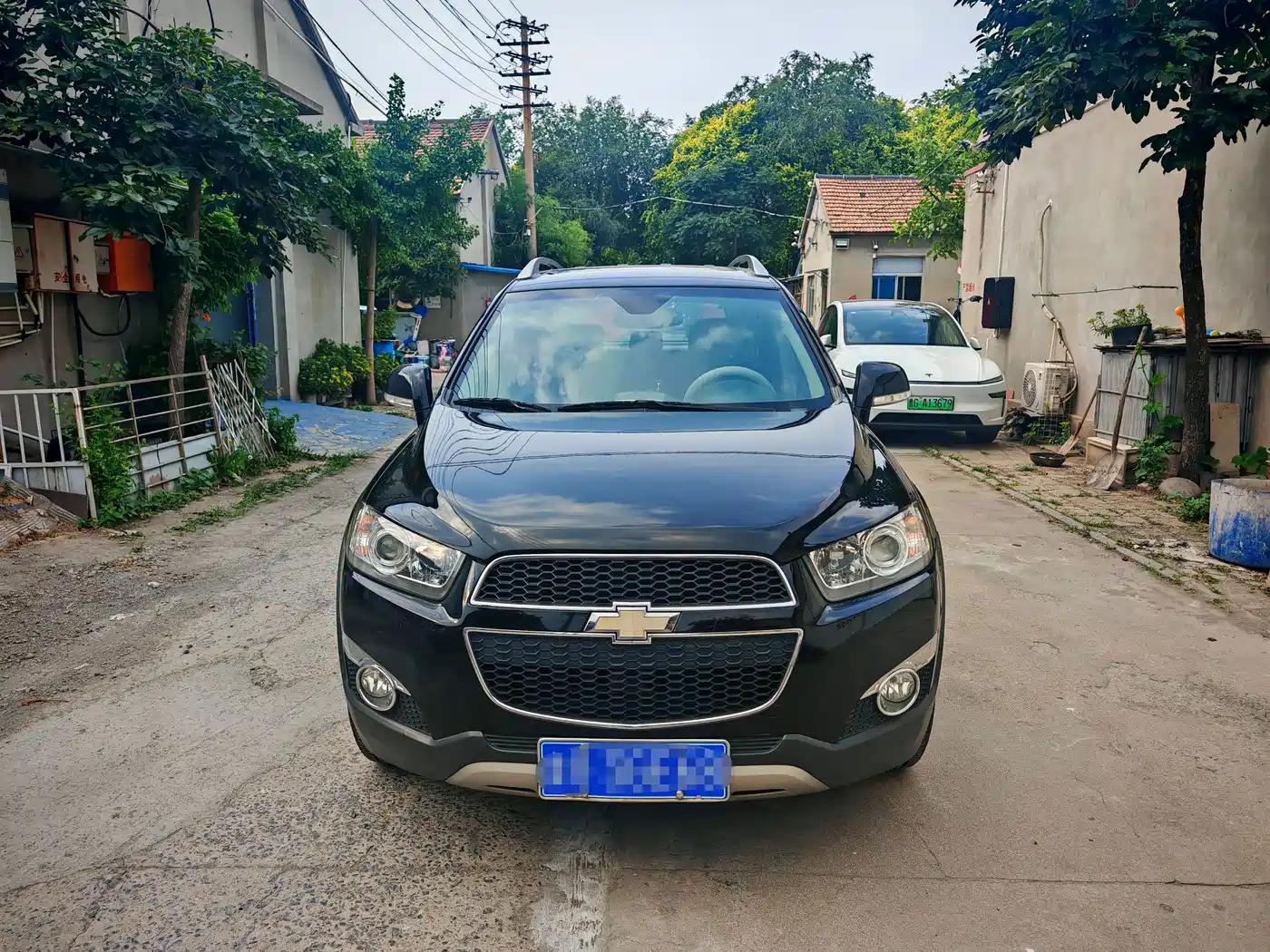 Chevrolet Captiva 2012 2012 Model 2.4L 2WD Urban Edition 5-Seater