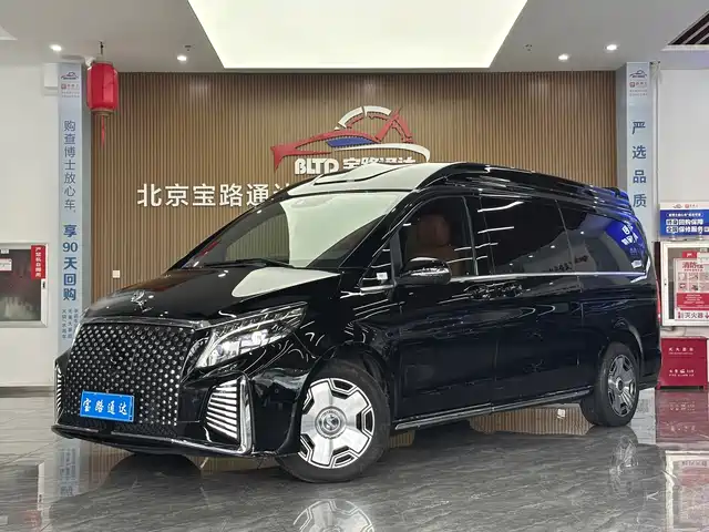 Mercedes-Benz V-Class 2022 V 260 L Long Wheelbase Luxury Edition