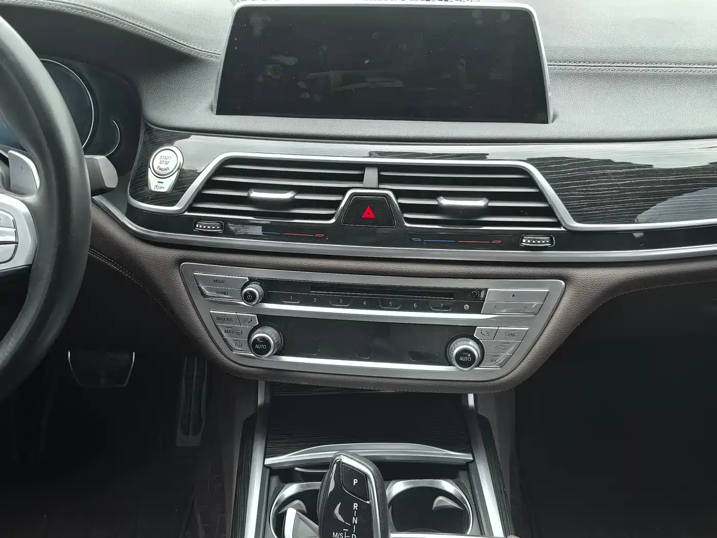 BMW 7 Series 2018 730Li Leading Type M Sport Package фото 17