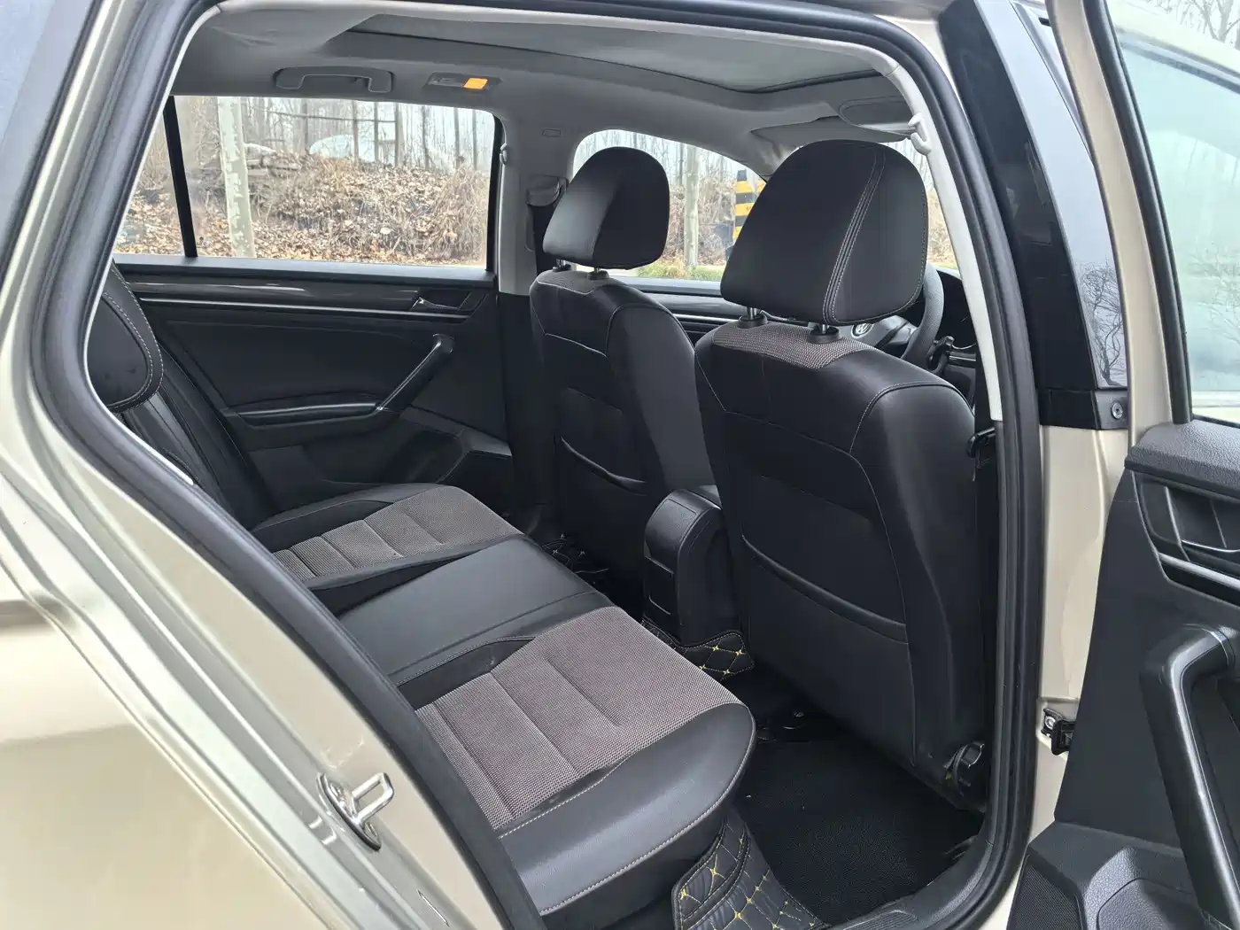 Volkswagen C-TREK 2017 1.6L Automatic Comfort фото 11