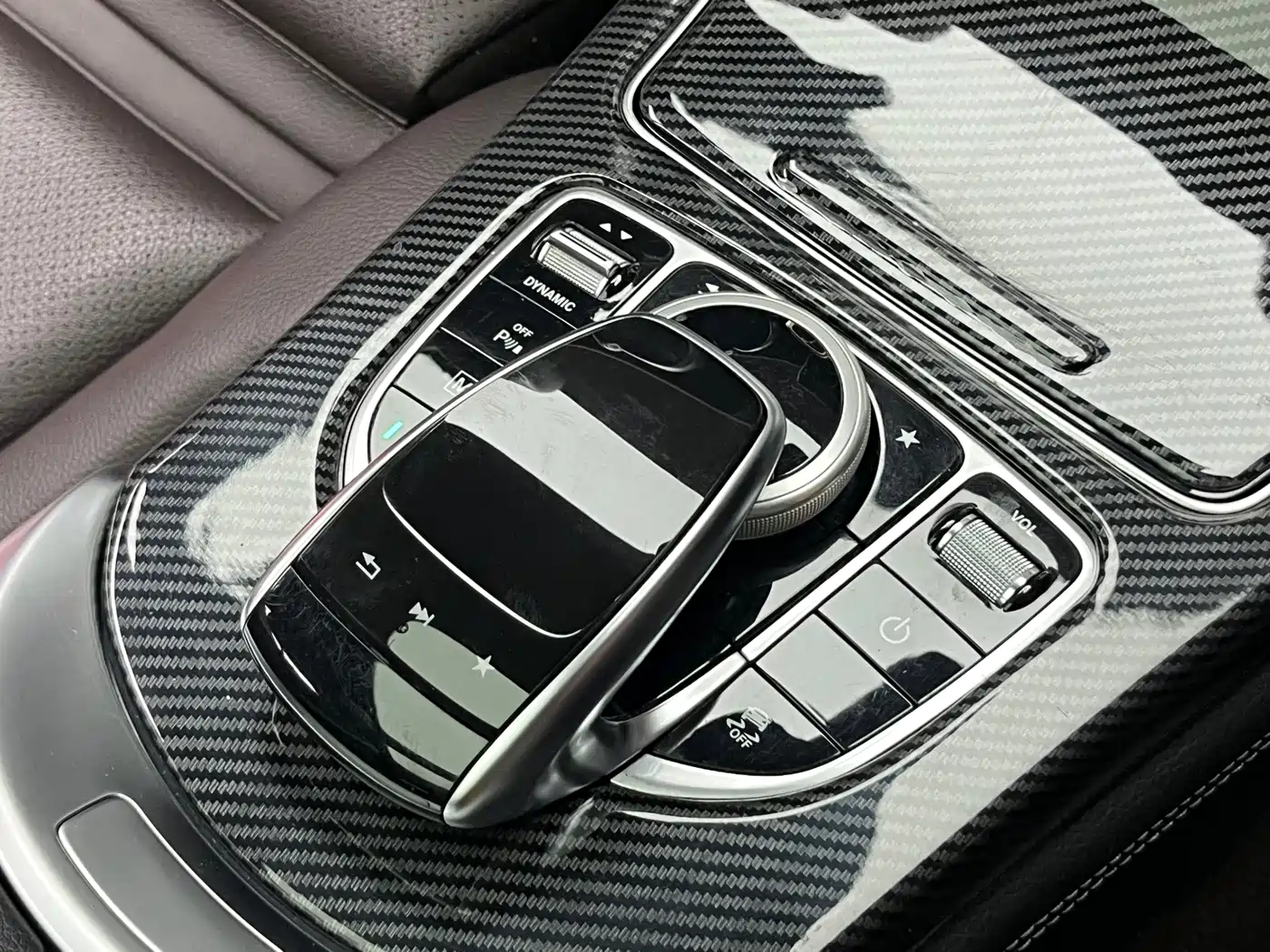 Mercedes-Benz GLC 2018 Facelift GLC 200 4MATIC фото 25