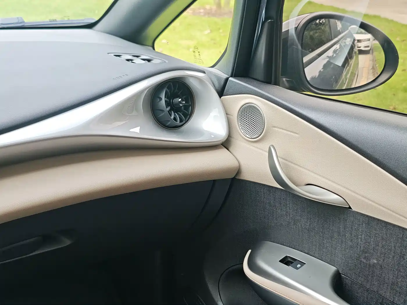 BYD Dolphin 2025 2025 Smart Drive Edition 410km Fashion Version