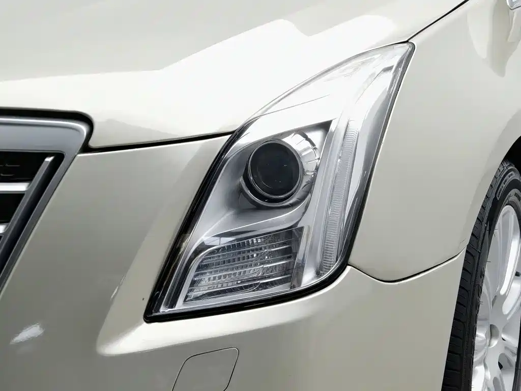 Photo 7 - Cadillac XTS