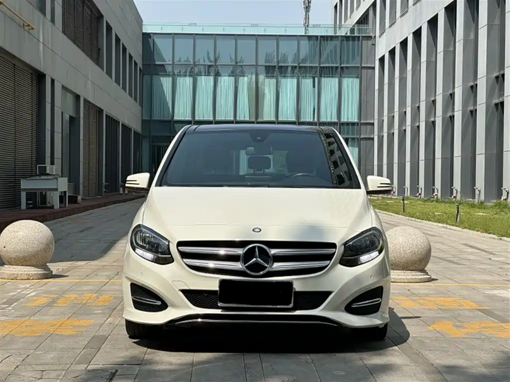 Mercedes-Benz B-Class 2017 B 200 Dynamic фото 5