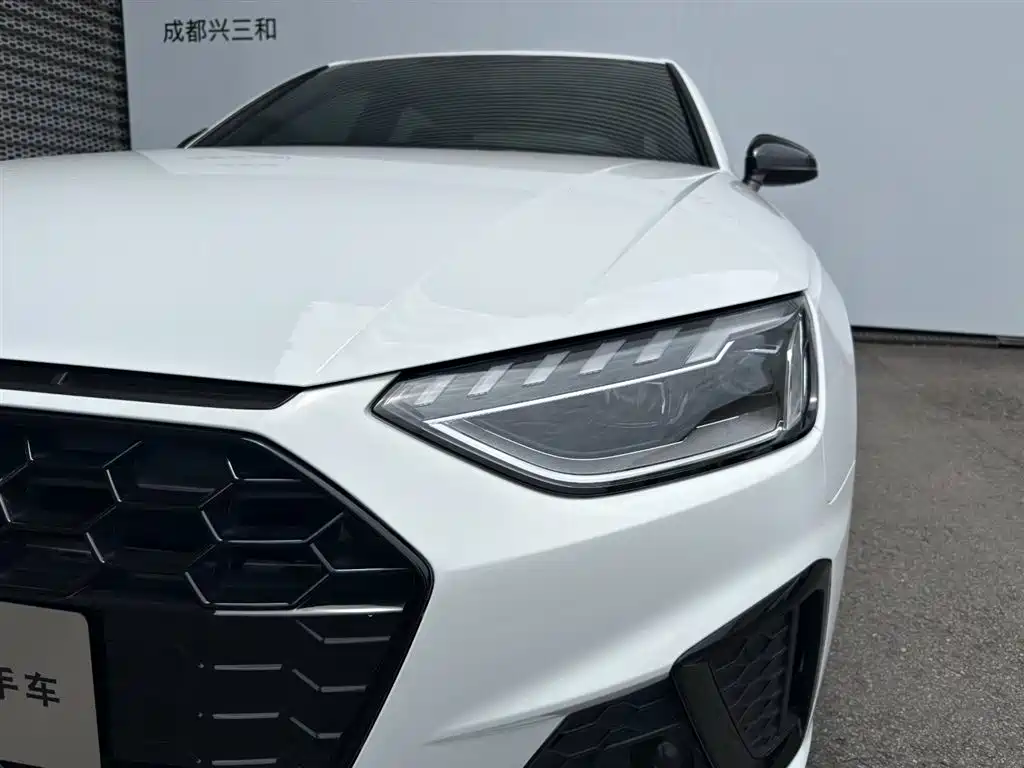 Audi A4L 2023 40 TFSI Luxury Sport фото 16