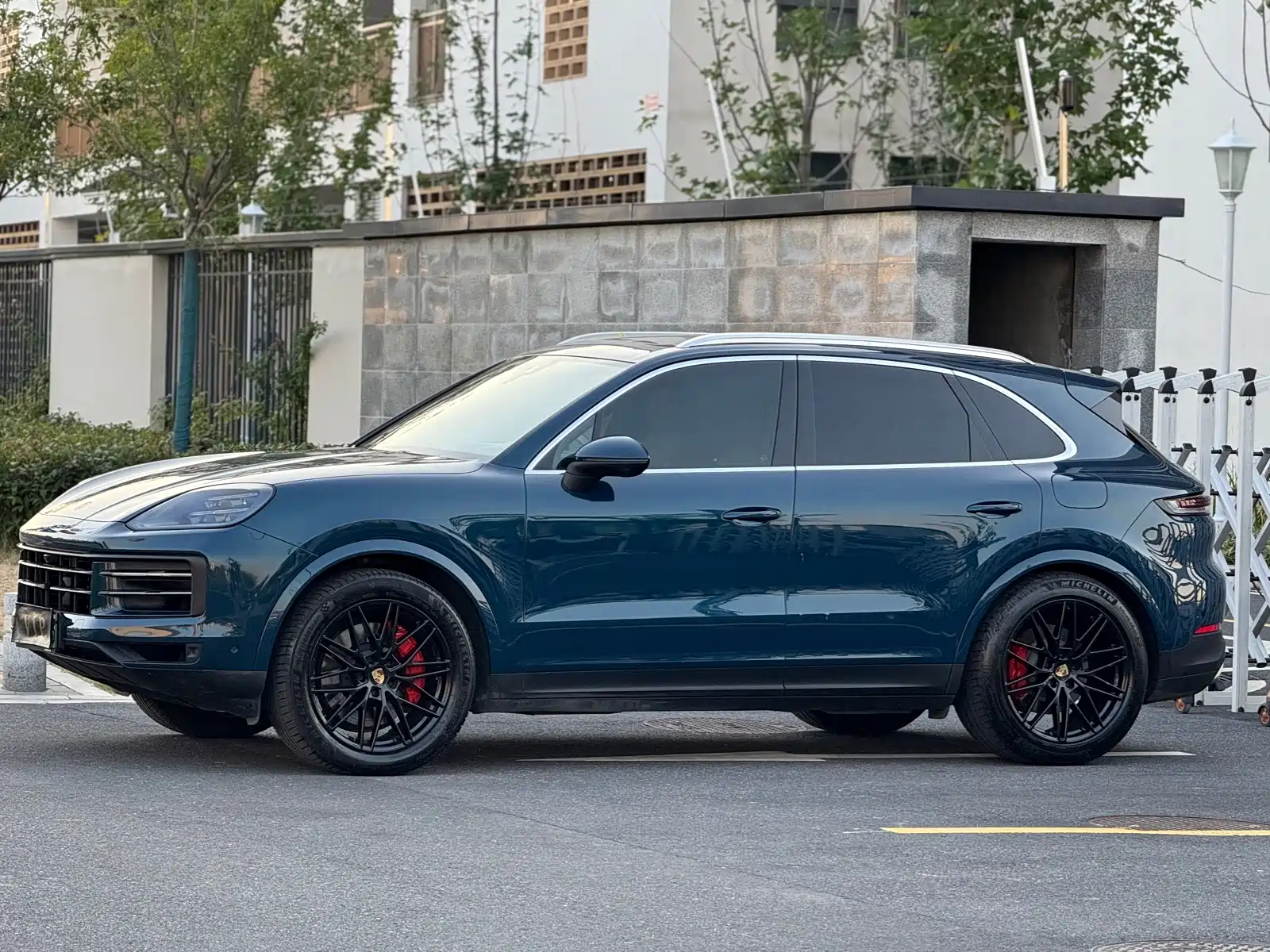 Фото 10 - Porsche Cayenne New Energy