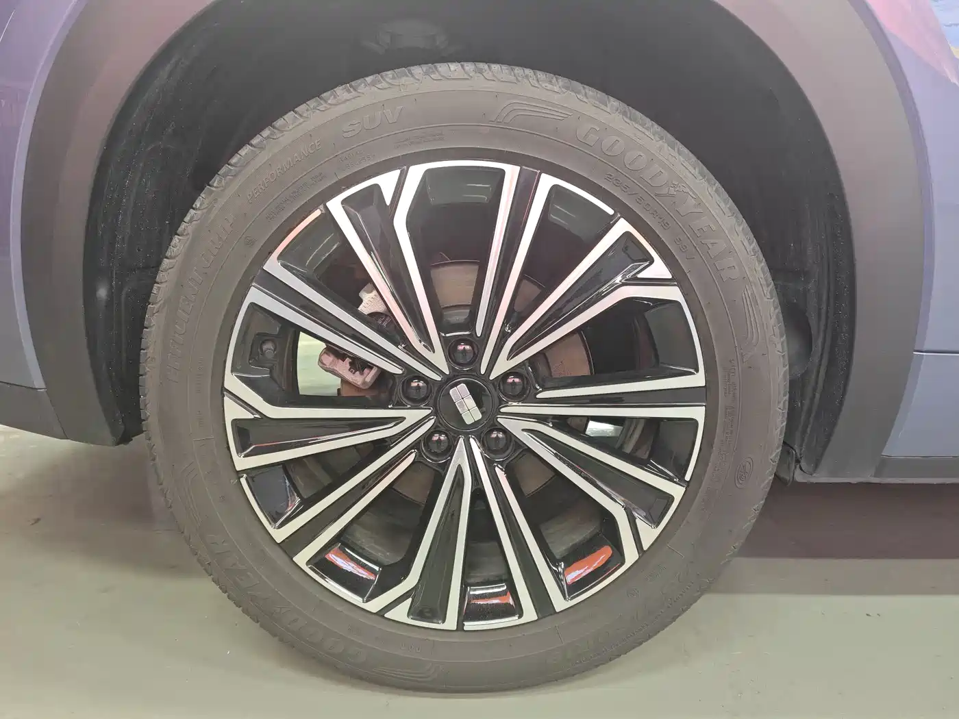 Geely Galaxy Galaxy Starship 7 EM-i 2025 120km Navigation Edition фото 34