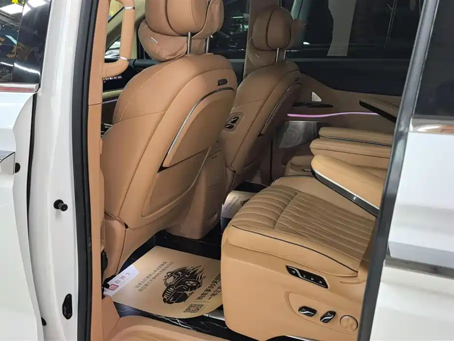 Voyah Auto Voyah Dreamer 2024 PHEV Extended Range Flagship Edition фото 11