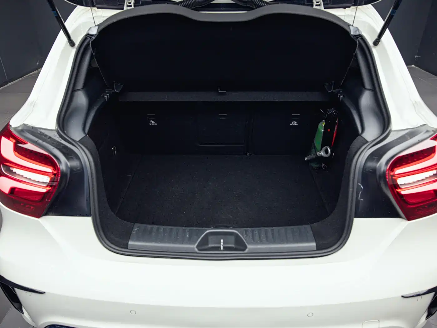 Mercedes-Benz A-Class AMG (Import) 2016 AMG A 45 4MATIC фото 21