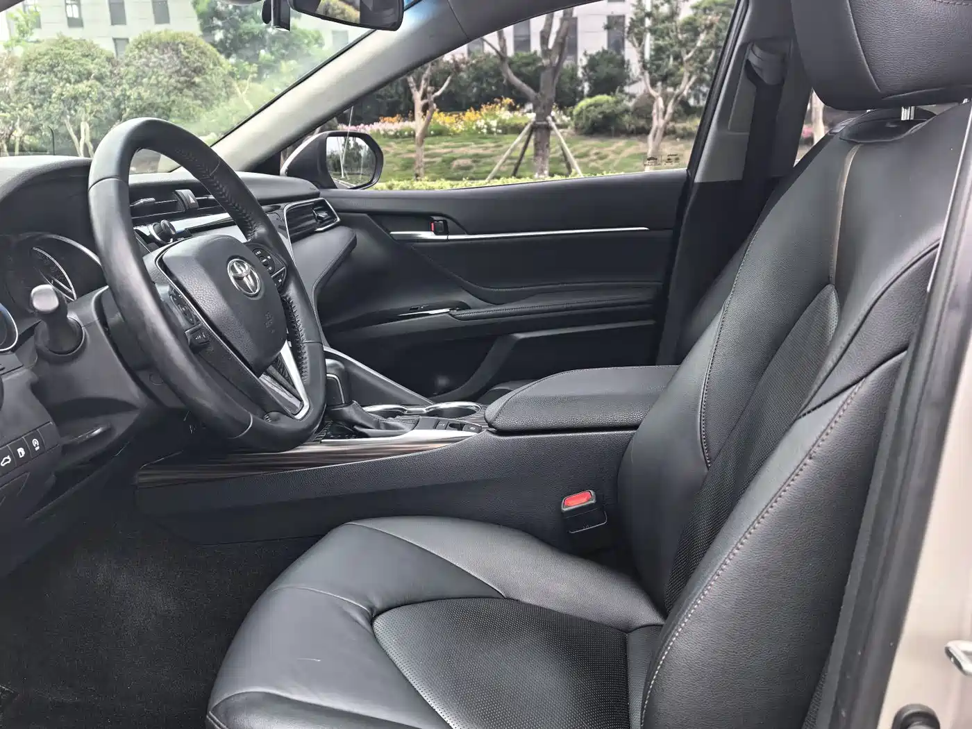 Toyota Camry 2018 2.0G Luxury Edition фото 4