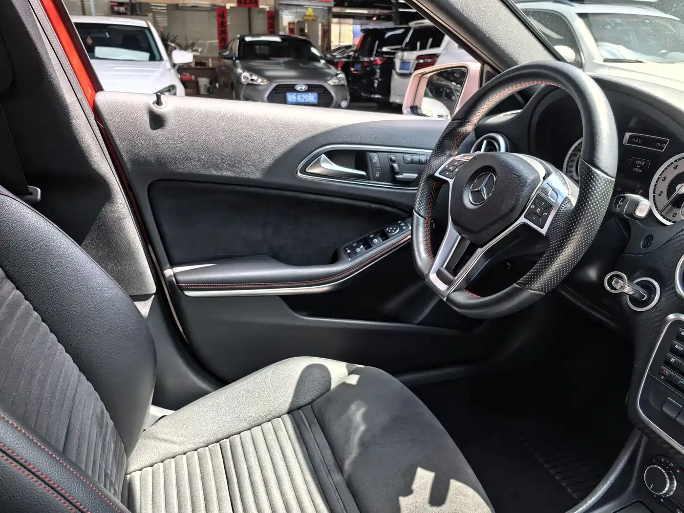 Mercedes-Benz A-Class (Import) 2015 A 200 Sport фото 23