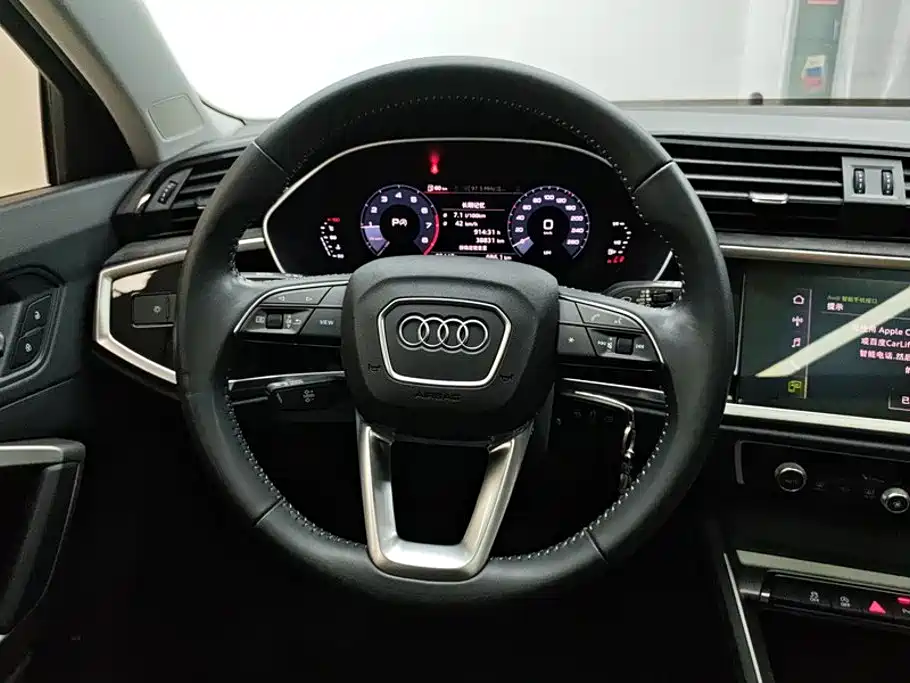Фото 15 - Audi Q3