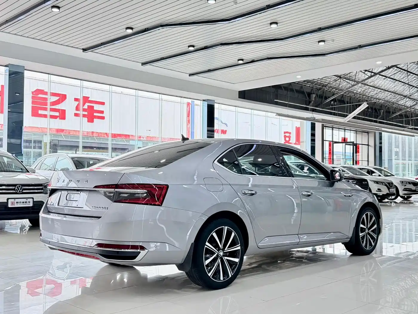 Škoda Superb 2022 TSI280 DSG Premium Edition фото 14