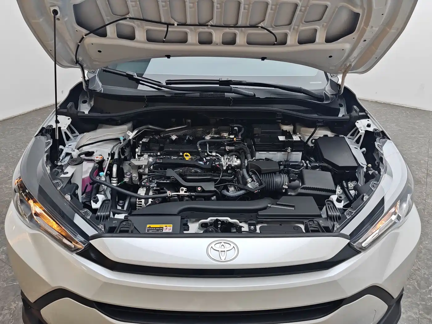 Toyota Frontlander 2026 2025 2.0L CVT Base Version