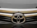 Фото 3 - Toyota Camry