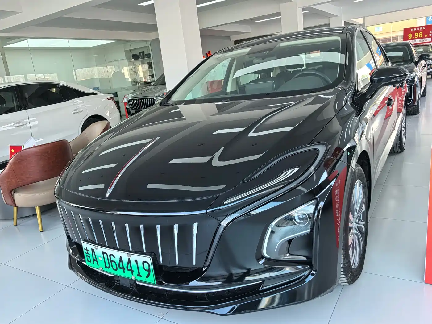 Hongqi HONGQI E QM5
