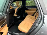 Photo 16 - Volvo V90