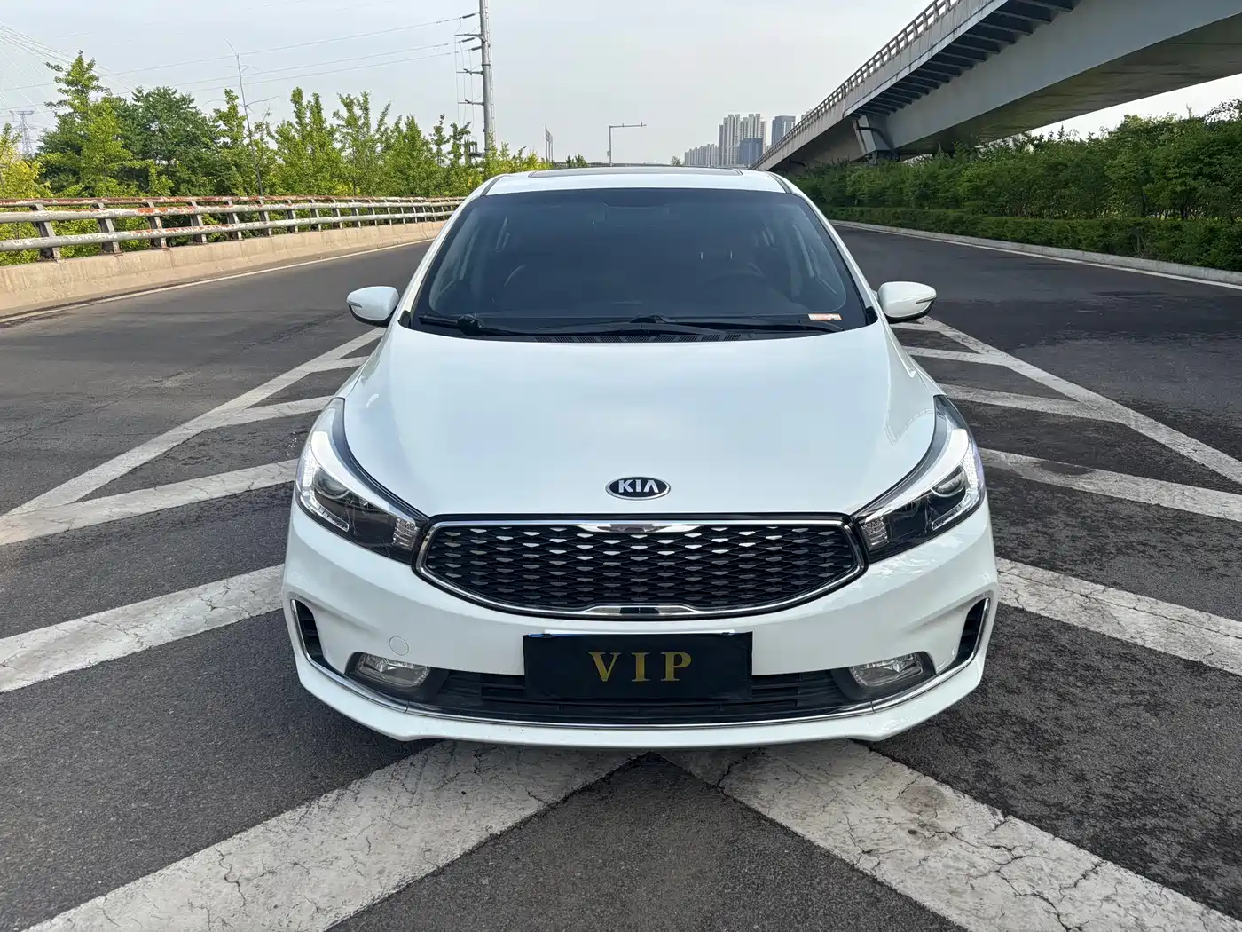 Kia K3 2017 1.6L Automatic 15th Anniversary Special GLS фото 2