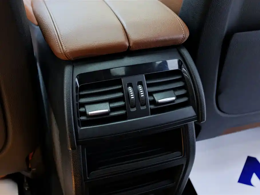 BMW X6 2015 xDrive35i Leading Type фото 31