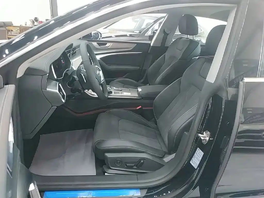 Audi A7L 2026 2024 45 TFSI Luxury