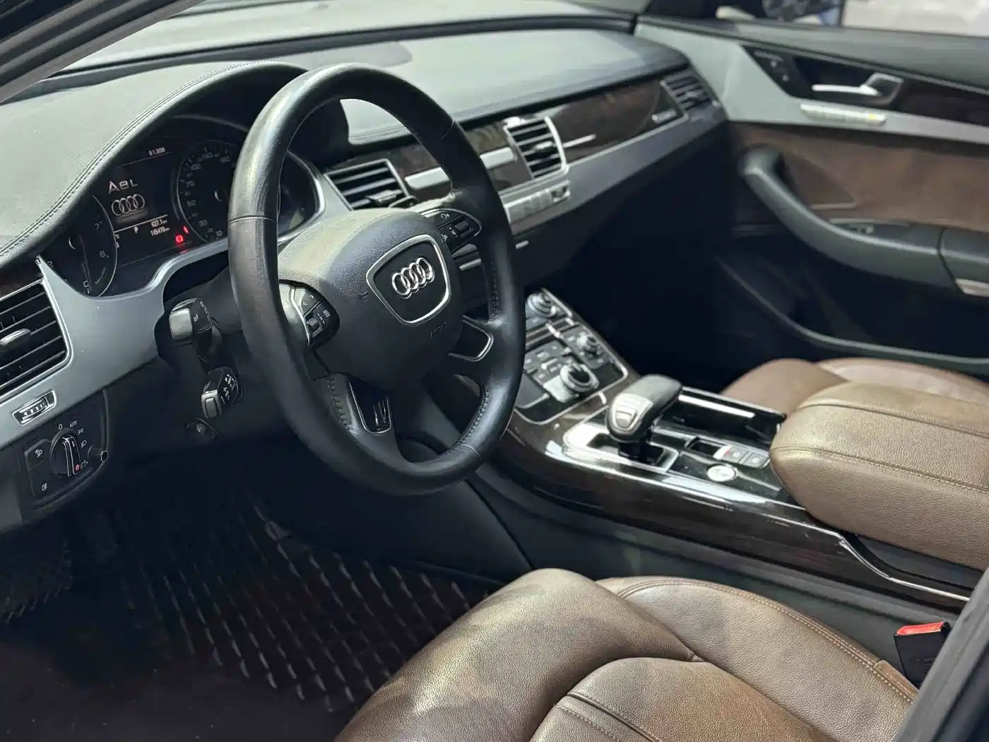 Audi A8 2016 A8L 45 TFSI quattro Comfort фото 10