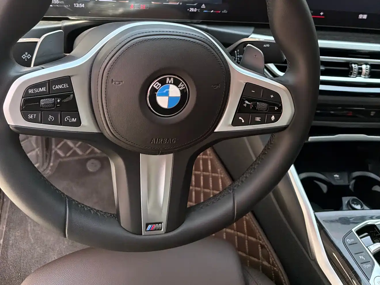 BMW 3 Series 2023 320Li M Sport Package фото 12