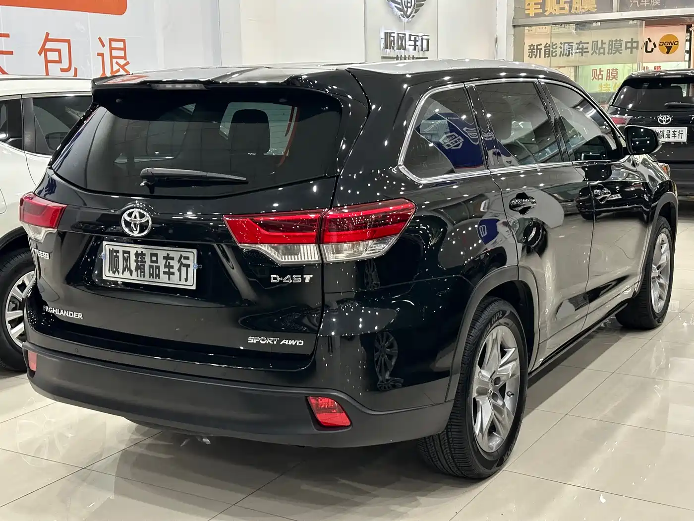 Toyota Highlander 2018 2.0T 4WD Premium 7-seater China VI фото 38