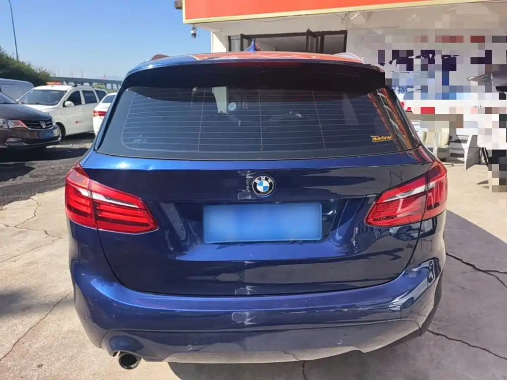 Фото 6 - BMW 2 Series Touring