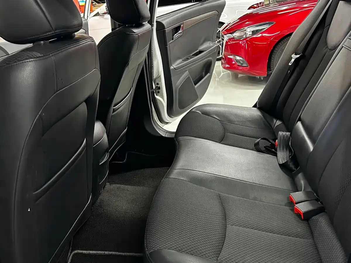 Roewe 350 2014 2014 1.5L Automatic Joy Edition