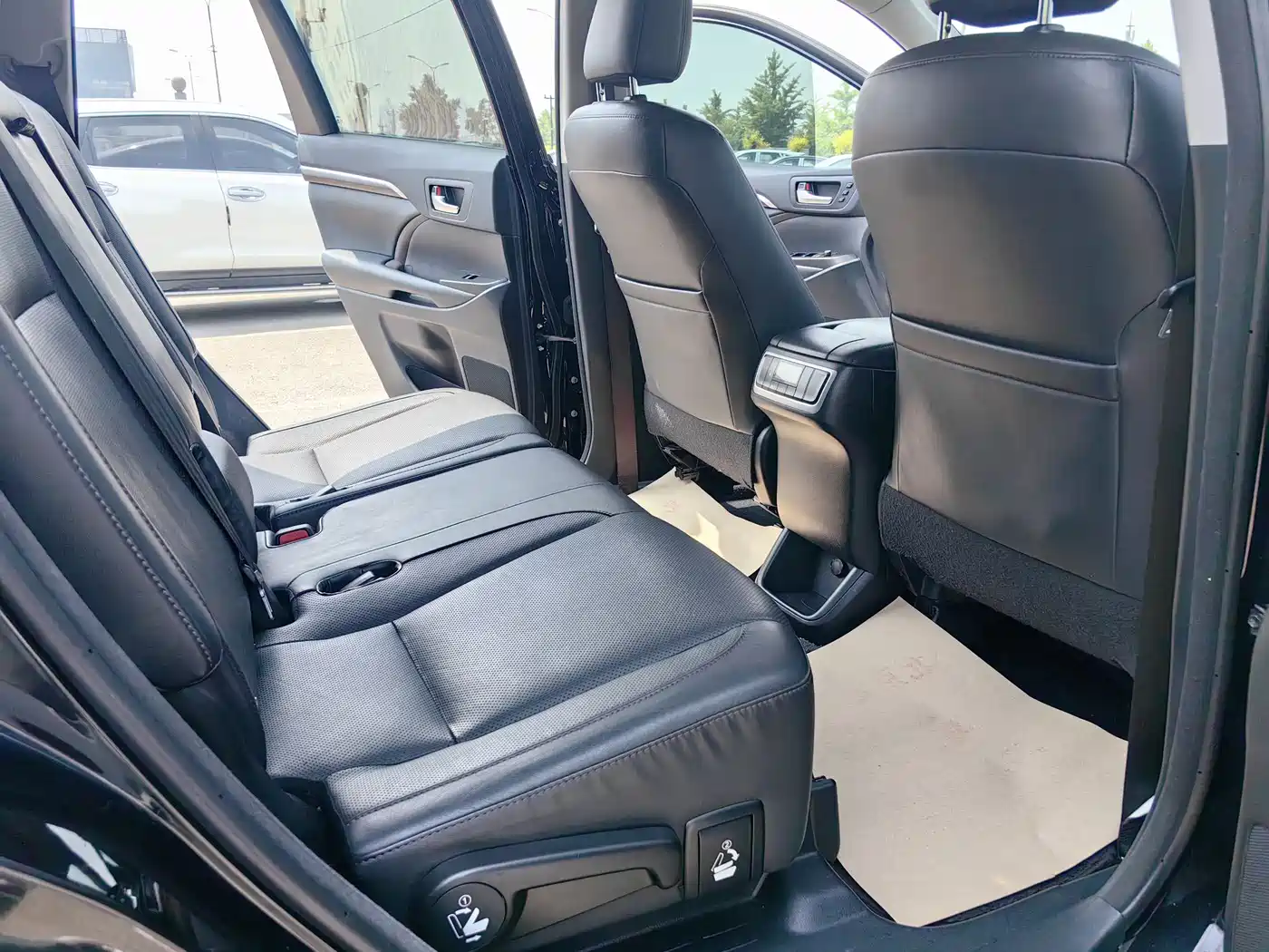 Toyota Highlander 2017 2.0T 4WD Ultimate 7-Seater фото 11