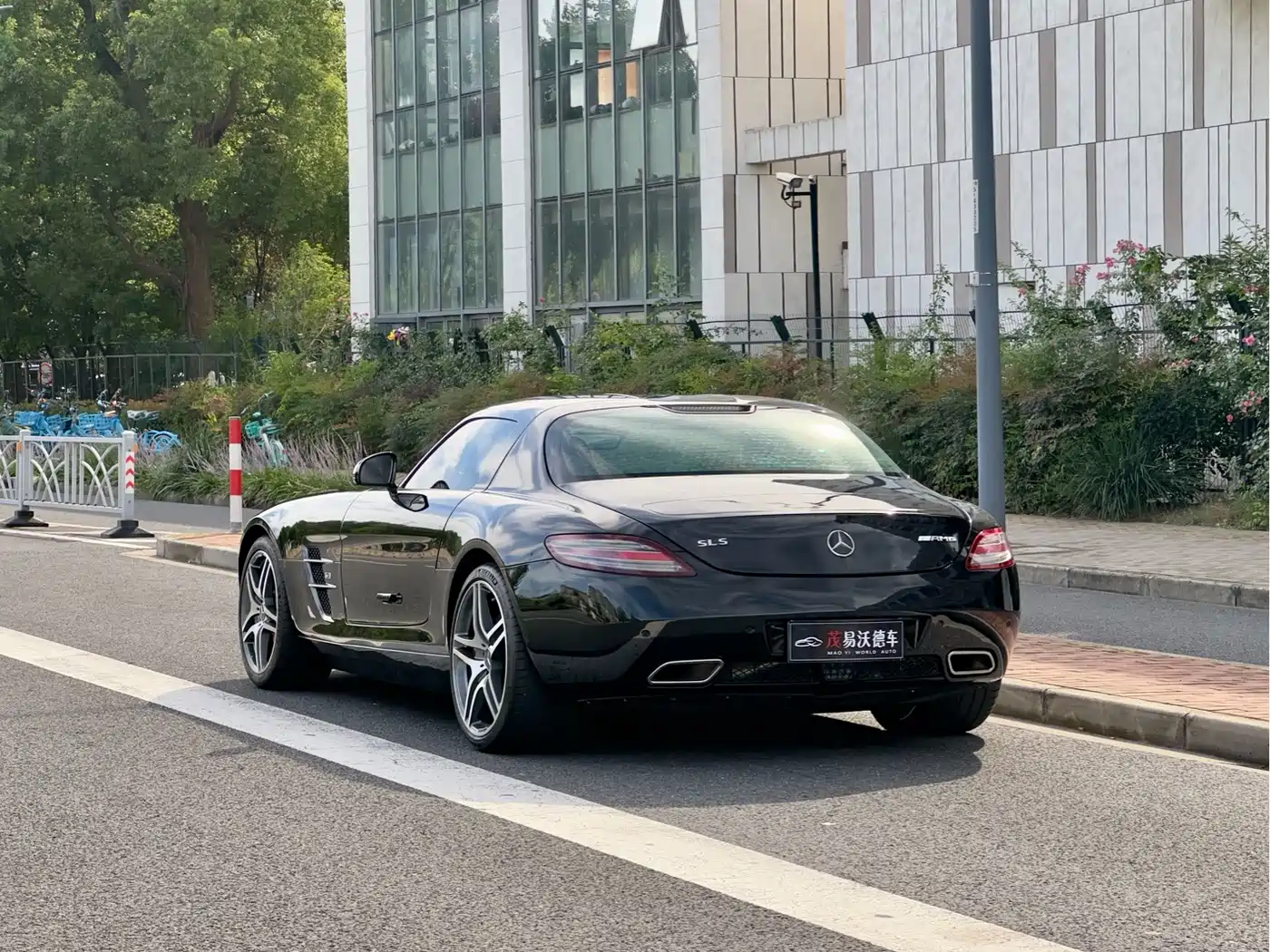 Mercedes-Benz SLS AMG 2011 2011 SLS AMG