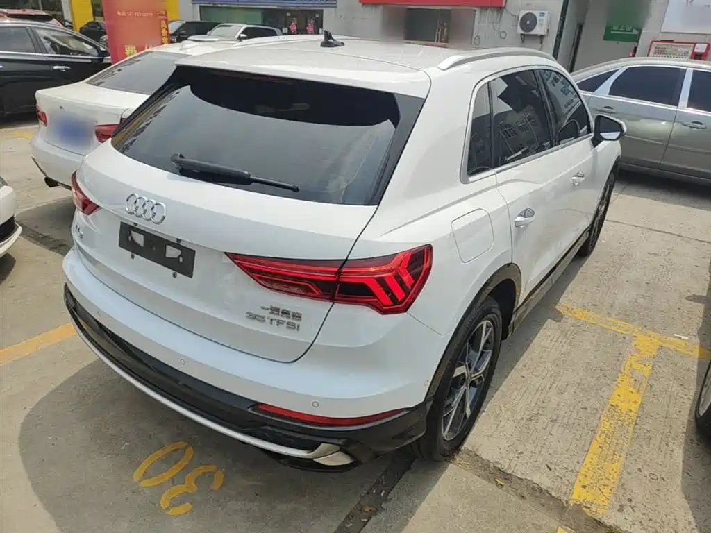 Audi Q3 2024 35 TFSI Fashion Elegance фото 7