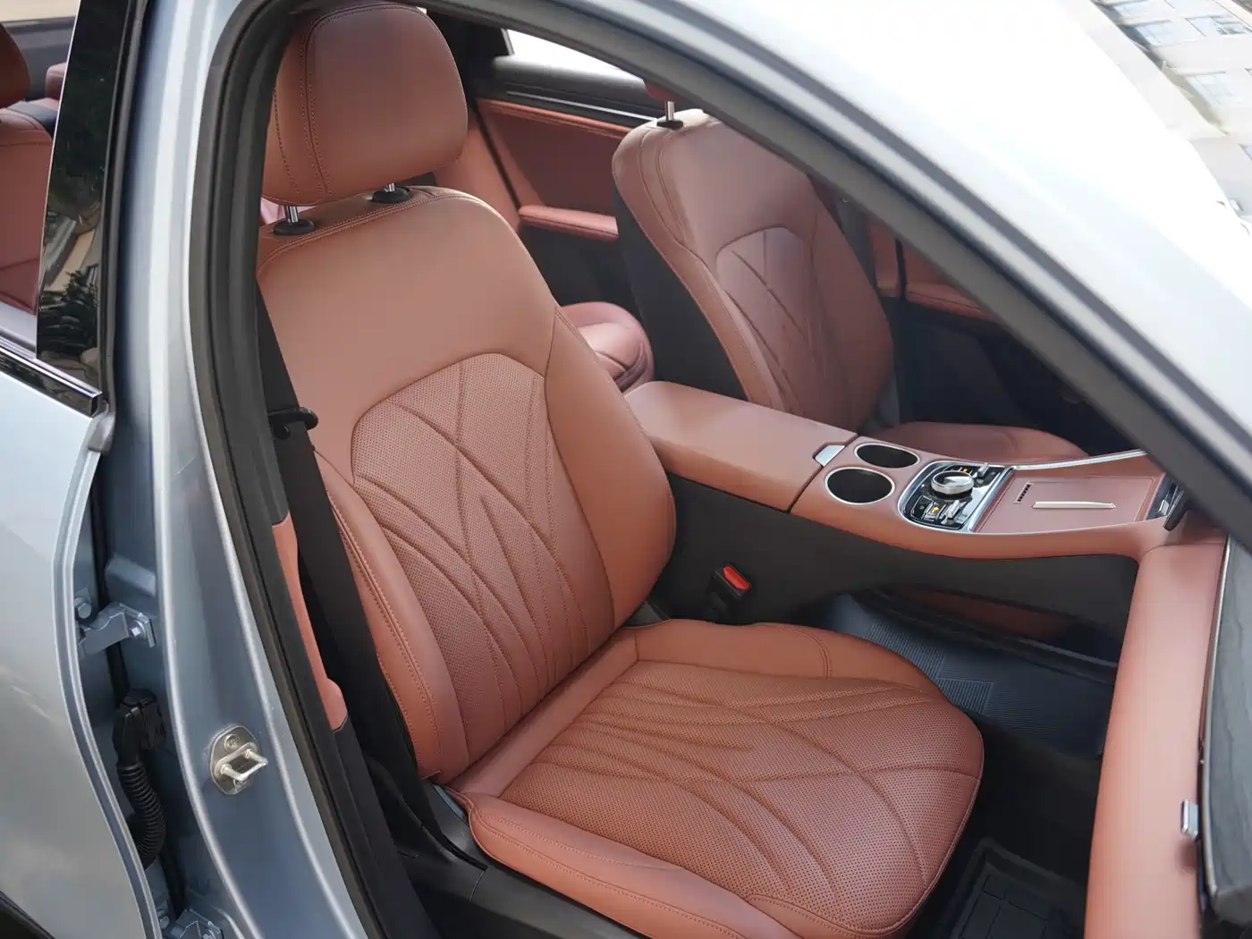 Geely Galaxy Galaxy L6 2025 2025 EM-i 140km Starship Edition