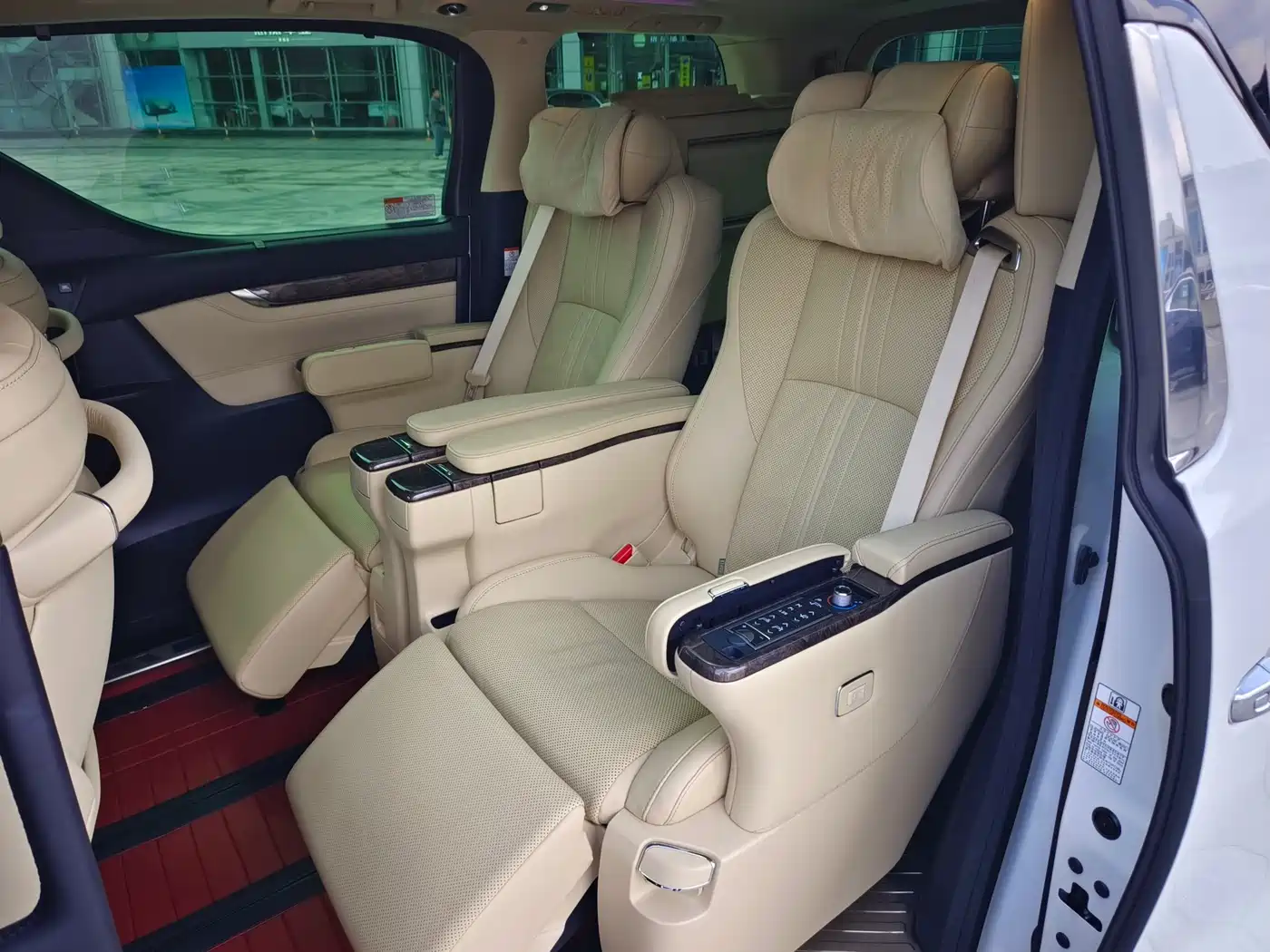 Toyota Vellfire 2023 Crown Hybrid 2.5L HV Ultimate фото 10