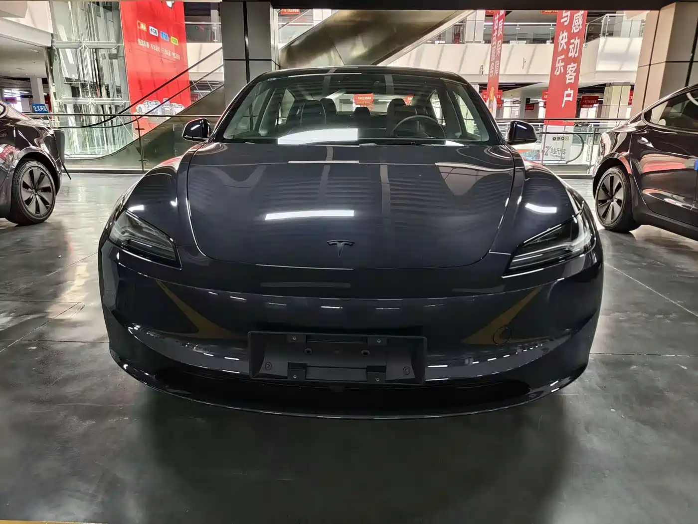 Tesla Model 3 2026 2025 Model Year Facelift Rear-Wheel Drive