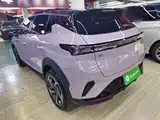 Photo 5 - Lynk & Co 06