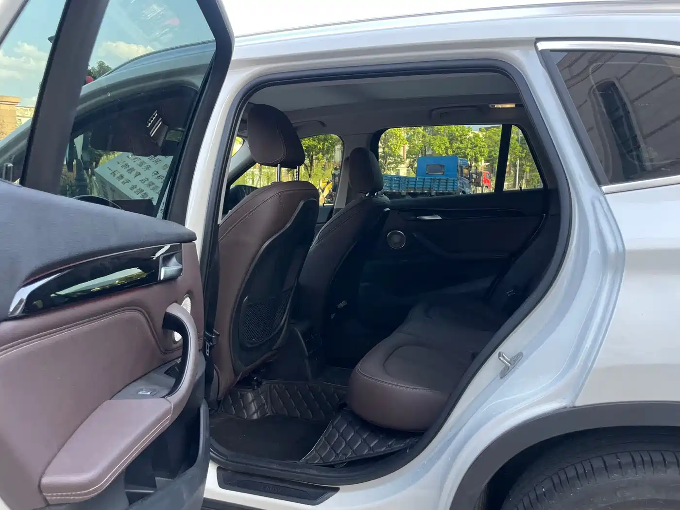 BMW X1 2022 sDrive20Li Premium фото 5