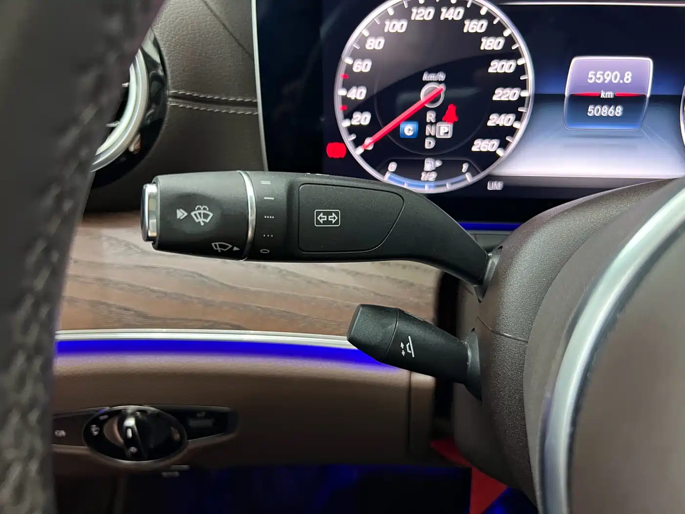 Mercedes-Benz E-Class 2020 Facelift E 300 L Exclusive фото 32