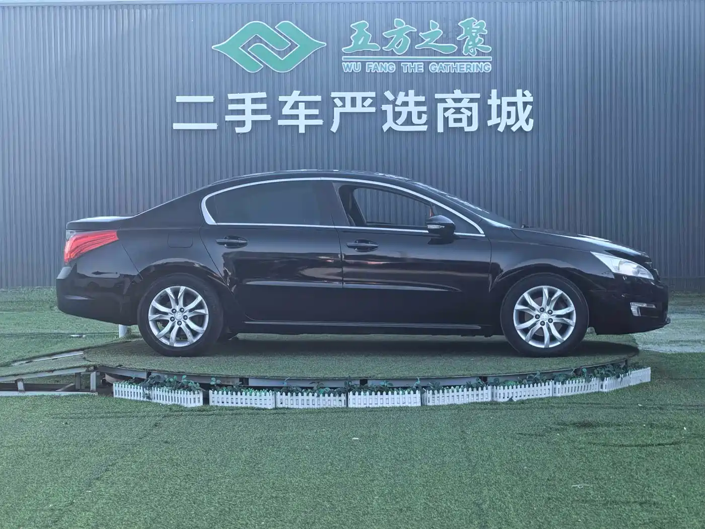 Peugeot 508 2011 2.3L Automatic Flagship фото 4