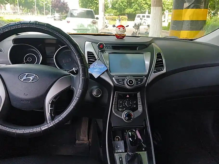Hyundai Langdong 2013 1.6L Automatic Leading фото 13