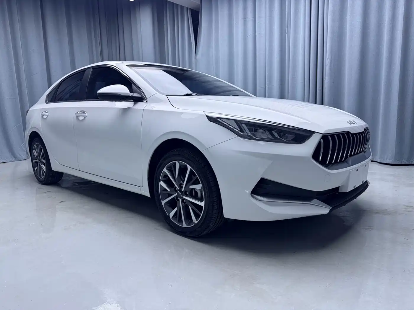 Kia K3 2021 1.5L CVT Fashion Edition фото 3