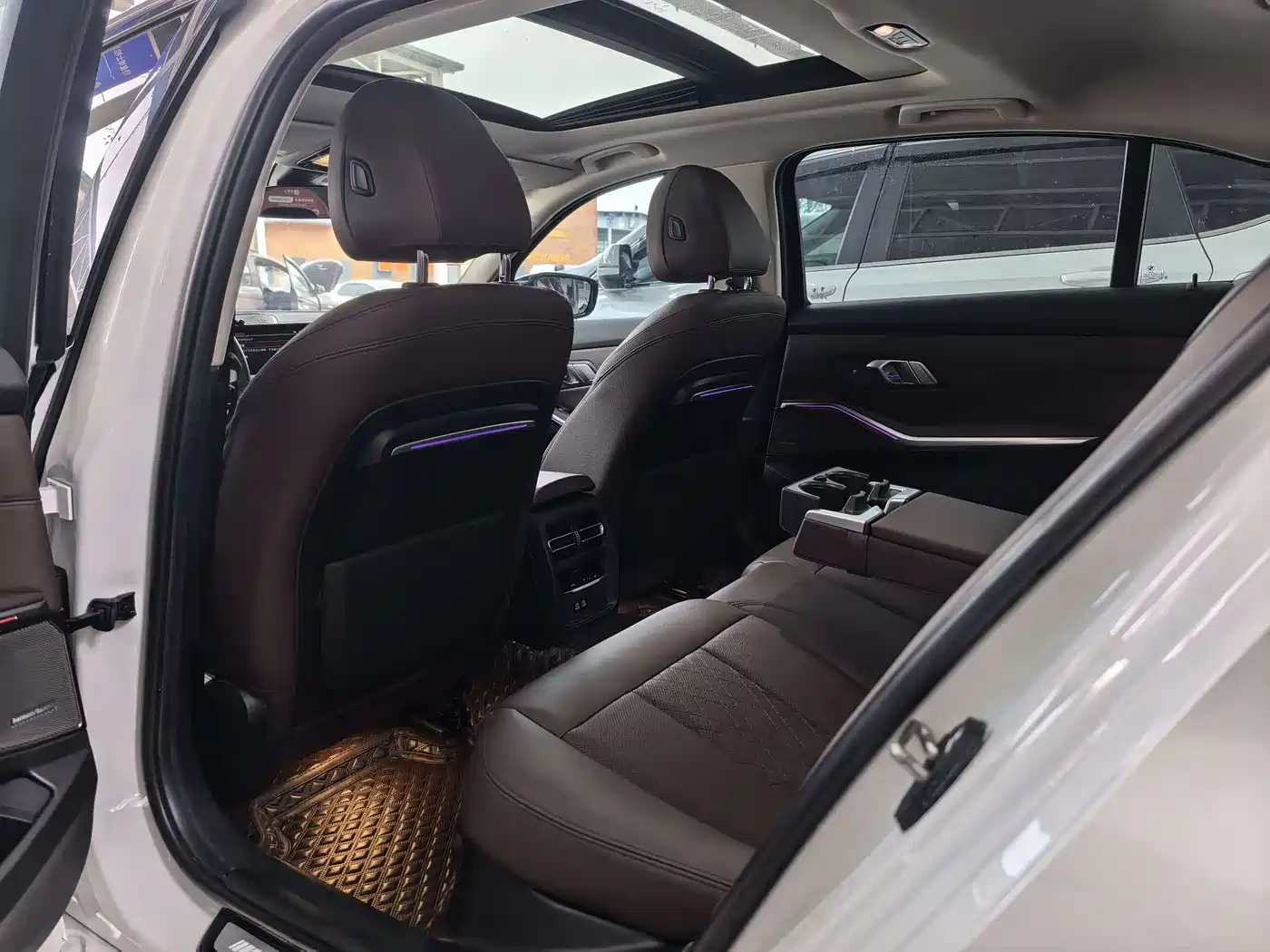 BMW 3 Series 2022 325Li M Sport Shadow Edition фото 10