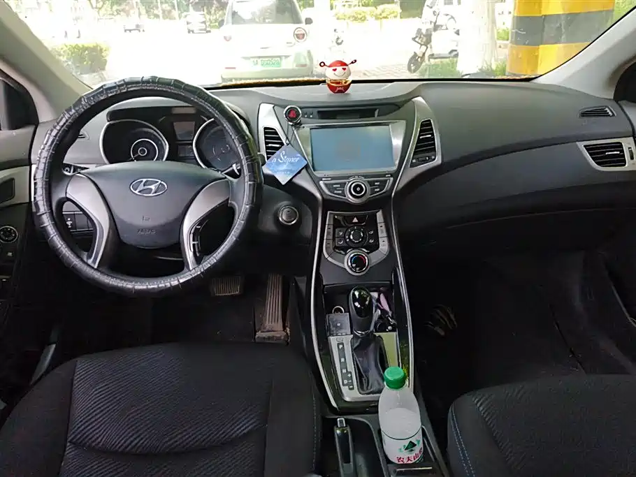 Hyundai Langdong 2013 1.6L Automatic Leading фото 12
