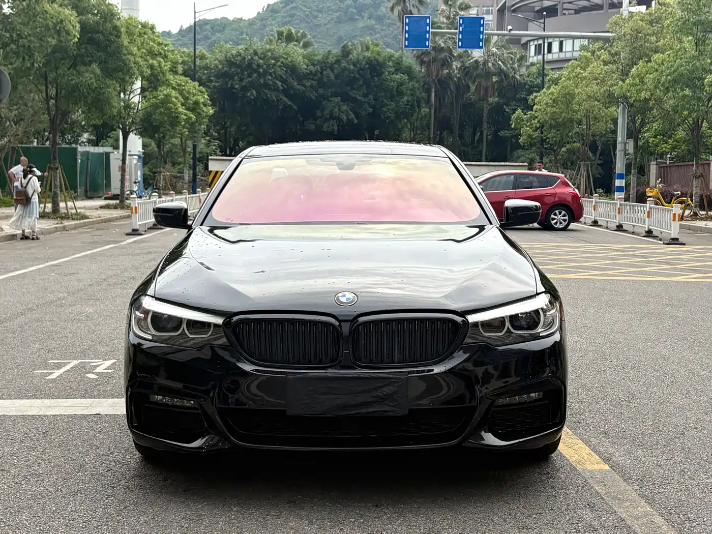 BMW 5 Series 2019 525Li M Sport Package фото 2